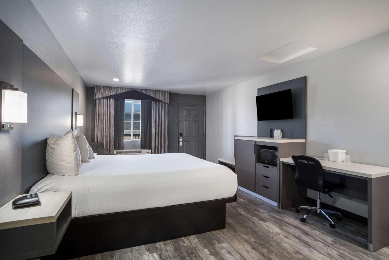 ทราเวลลอดจ์ บาย วินด์แฮม อูไคยาห์ Hotel ยูไคอาห์ ภายนอก รูปภาพ