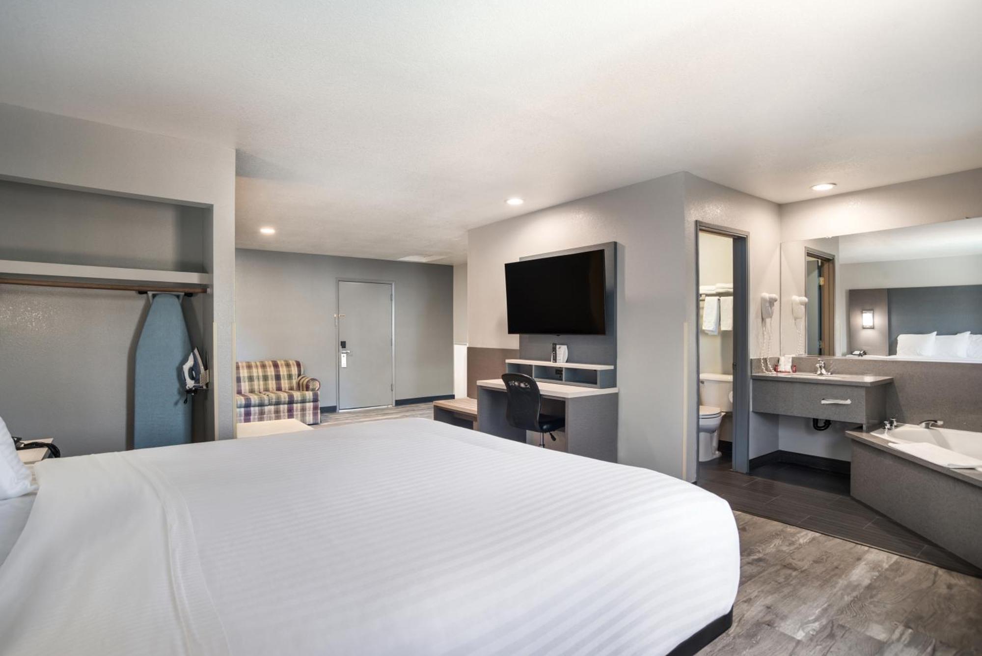 ทราเวลลอดจ์ บาย วินด์แฮม อูไคยาห์ Hotel ยูไคอาห์ ภายนอก รูปภาพ